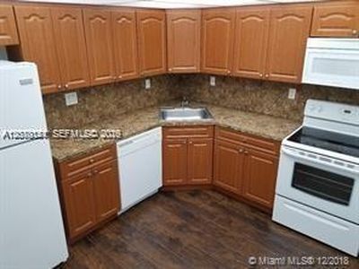 2780 NE 183rd St APT 212