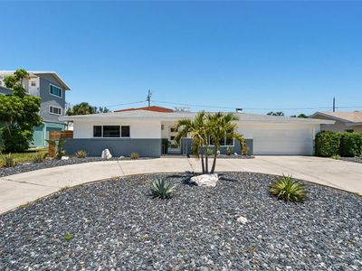 2671 W Bay Isle Dr SE