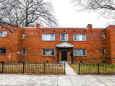 601 58th St NE APT 3