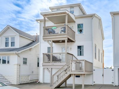 228 W Magnolia Ave #B