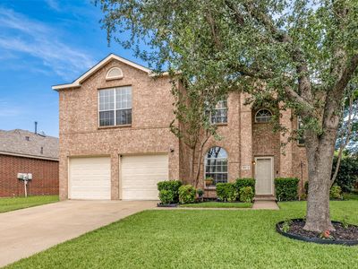 10513 Greenbriar Ln