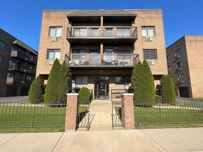 9711 N Conduit Avenue #2C
