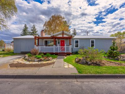 1410 SW Juniper Ave