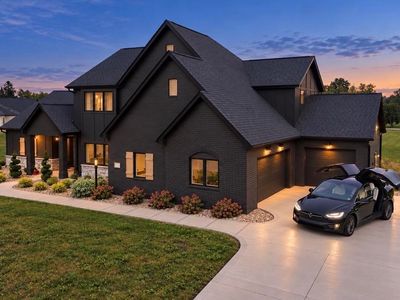 5 Creekside Ln