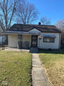 2422 N Goodlet Ave