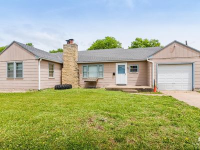 Property at 826 Sunset Ave, Manhattan, KS