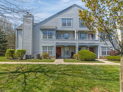 2204 Vroom Dr