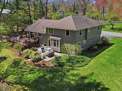 3 Hawthorne St