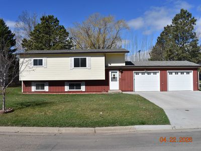 Property at 675 2nd St NE, Garrison, ND