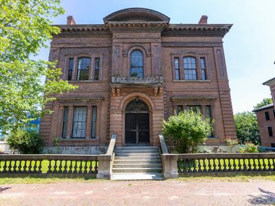 300 Danforth Street