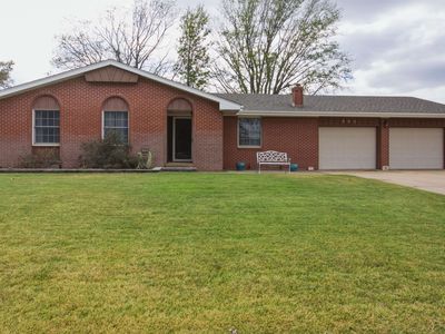 Property at 905 Loomis St, Garden Plain, KS