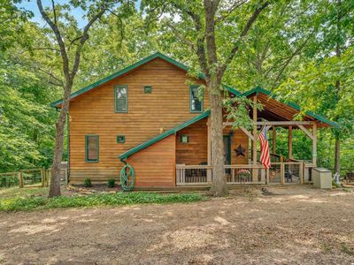 5279 Saratoga Dr
