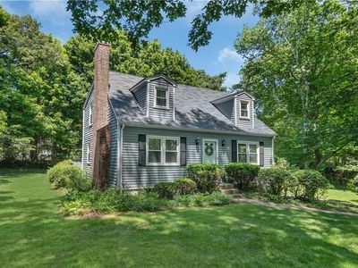 27 Fairway Dr