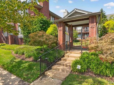 437 Clara Ave APT 18