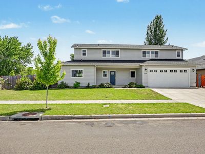 2201 Westwood Dr