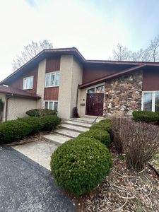 3013 Macheath Cres