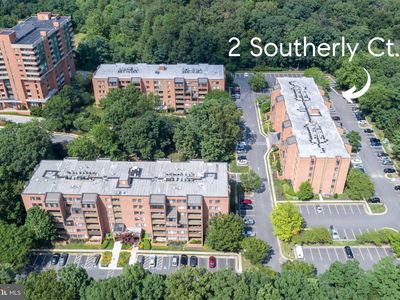 2 Southerly Ct APT 302