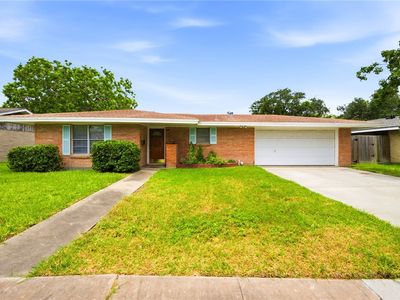 1109 Bradshaw Dr