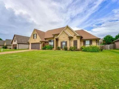 430 Lakewood Dr