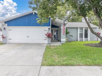 8038 Buttonball Ln