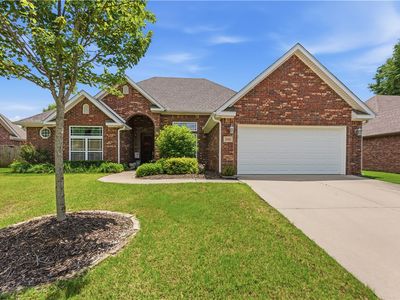 3833 W Edgewater Dr