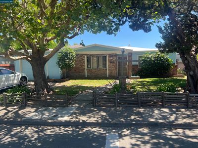 1700 Moraga Dr