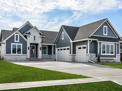 6013 NE Briarwood Dr