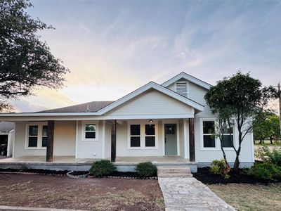 Property at 1100 E Coke St, Hamilton, TX