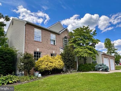 121 Treeline Dr
