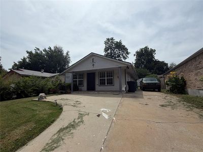 2240 SW 25th St