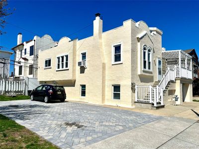 105 Mitchell Ave