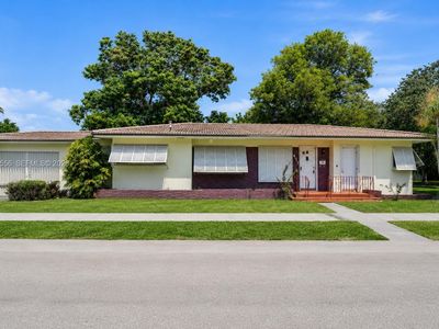 425 S 15th Ave