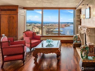 2000 1st Avenue #2504