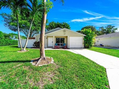 8315 GARDEN GATE Place