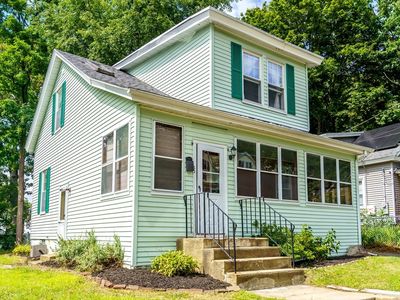 60 Euclid St