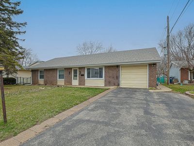 7815 Carlisle Dr