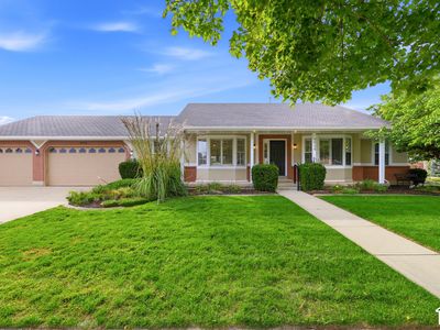 9934 S Presidential Dr
