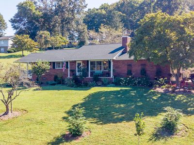 22 Brookside Dr
