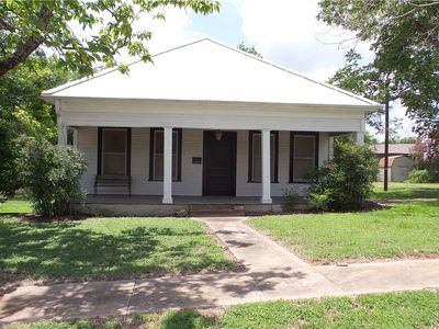 Property at 400 S Main St, Caldwell, TX
