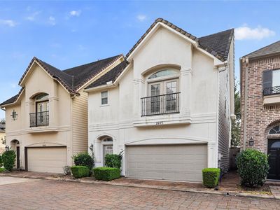 2605 Cheshire Oaks Dr