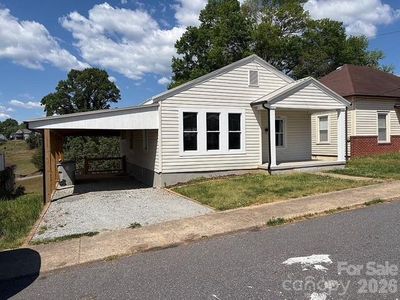 Property at 406 Realty St SW, Lenoir, NC