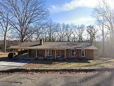 4530 Summit Ave