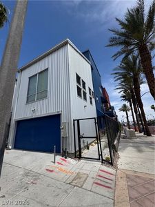 137 S 11th St