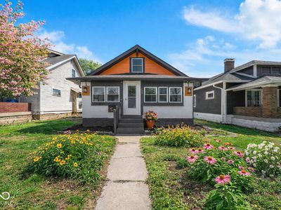 105 N Sheffield Ave