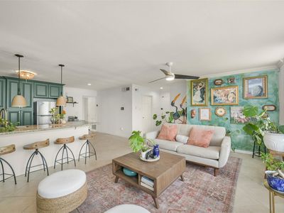 2333 Bering Dr APT 322