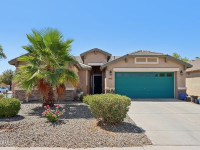 41087 W Thornberry Ln