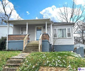 Property at 304 Brown St, Vine Grove, KY