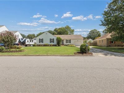 1012 Red Bay Ln