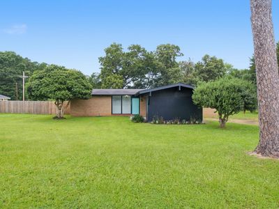 4103 Forest Trl