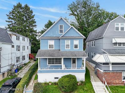 233 Lee Park Ave